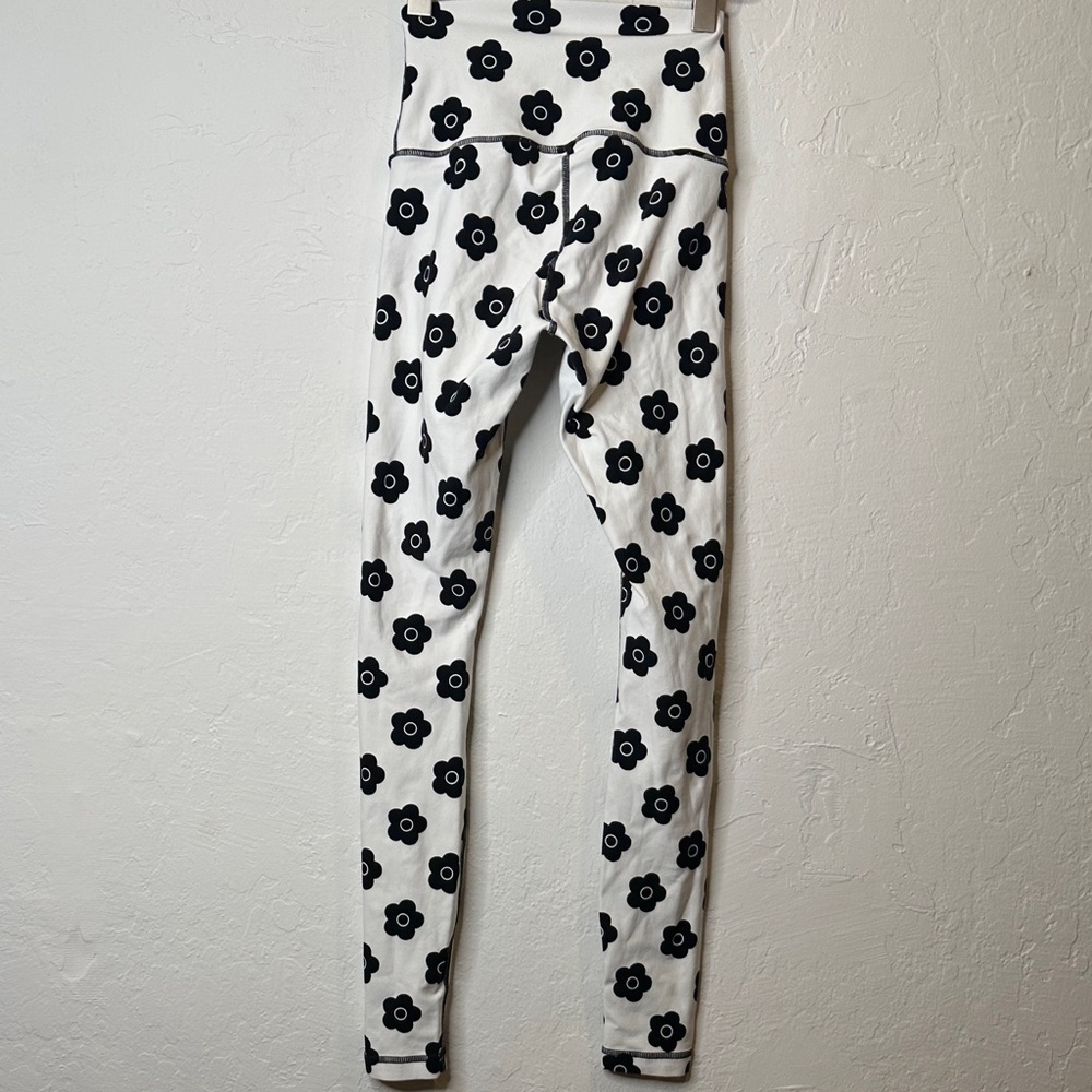 GIGI C Black and White Floral Leggings Size XS - Picture 7 of 7